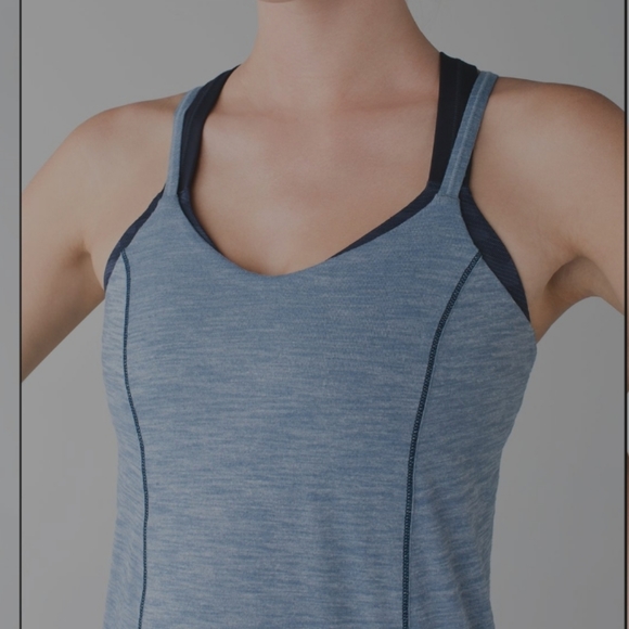Lululemon Run For Gold Tank, Size 10 - Picture 3 of 11